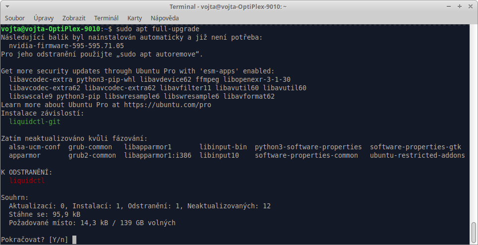 Příkaz sudo apt full-upgrade v Terminálu Xubuntu